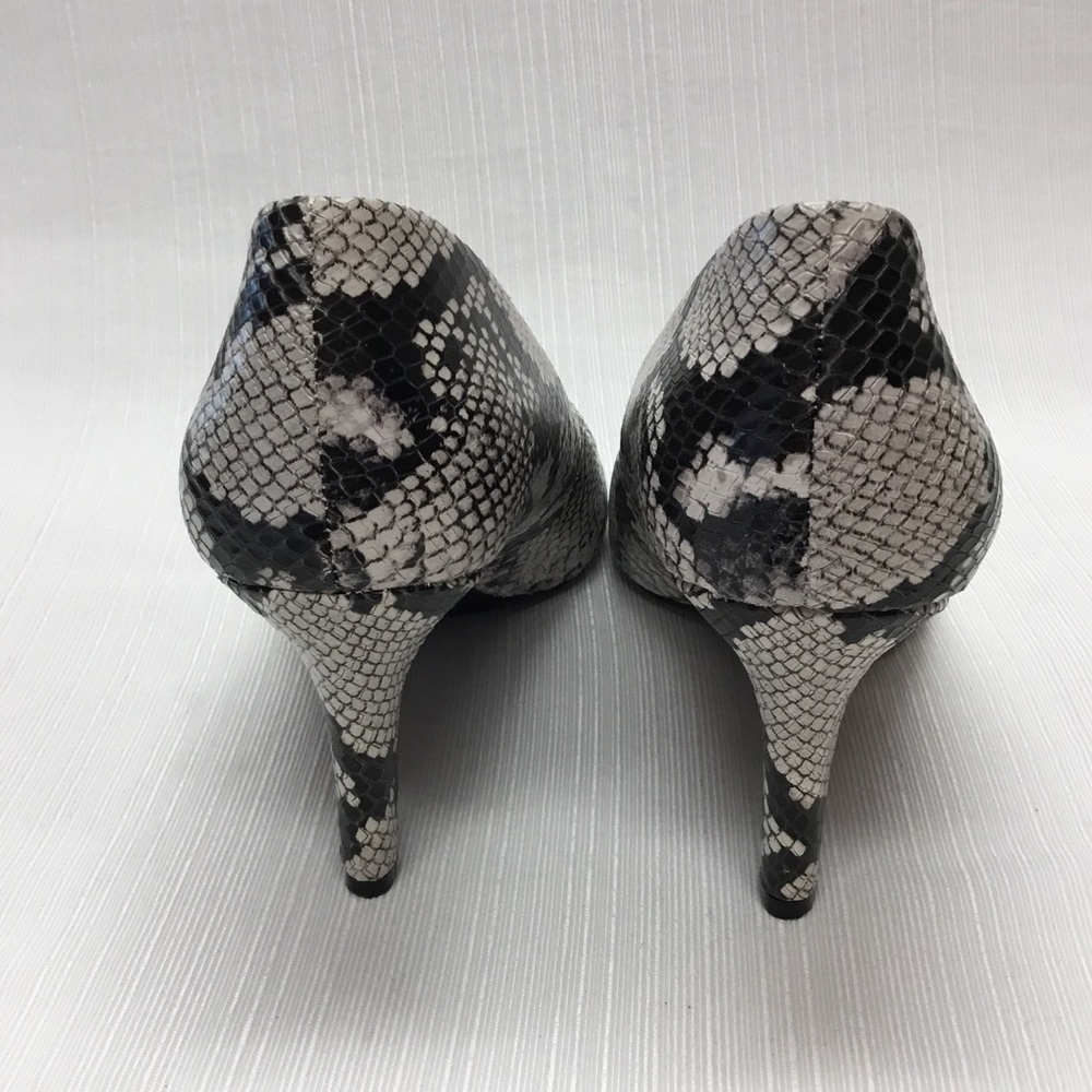Naturalizer New Snake Design Heels - Picture 6 of 8
